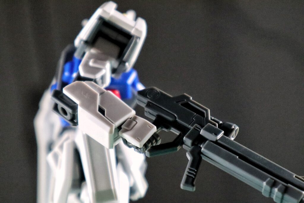 Close up view of the 1/144 EG Gundam Strike arm | Robotic Drift