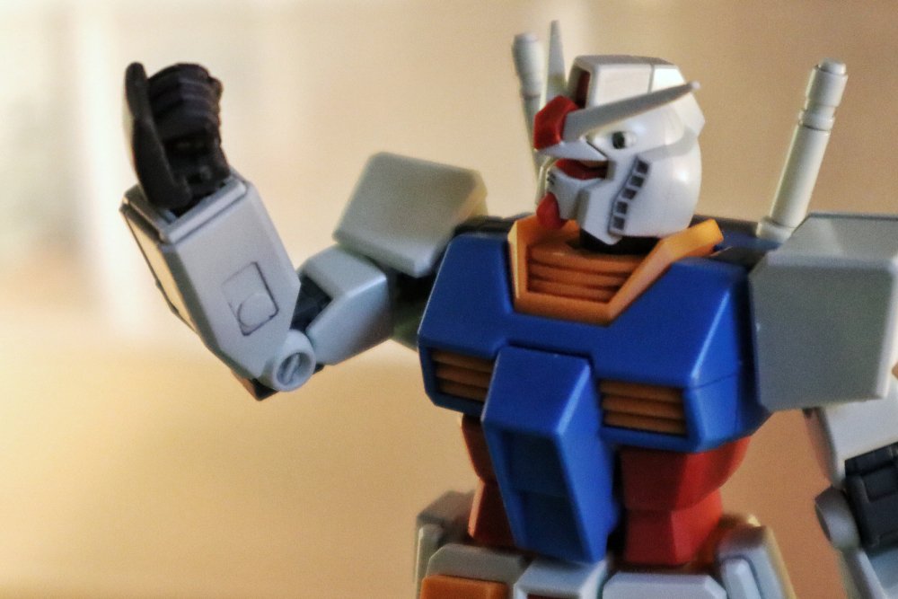 Entry Grade RX-78-2 Gundam with modified arms | Robotic Drift 